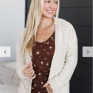 Pulse Women's Cream Knit Cardigan
